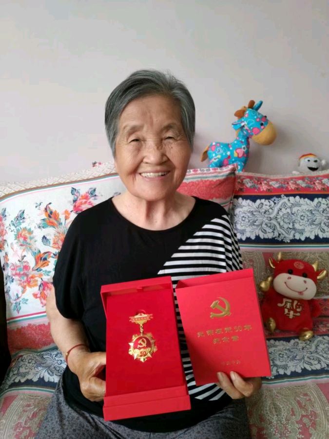 优秀中小学生作文选170 惊蛰夜怀外曾祖母//山东省实验中学西城校区高一 曲浩宇
