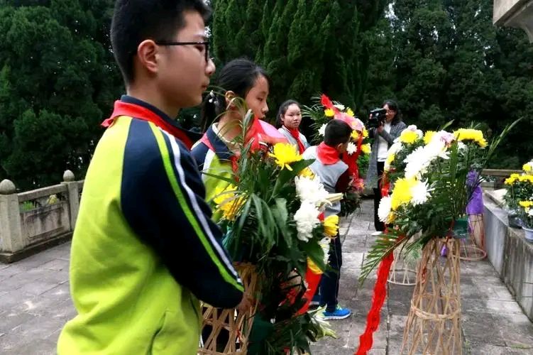 《七绝 祭英灵》外一首 文/杨子钦（图3）