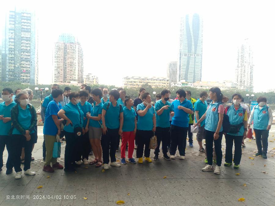 缅怀革命先烈 致敬时代英雄(图7)