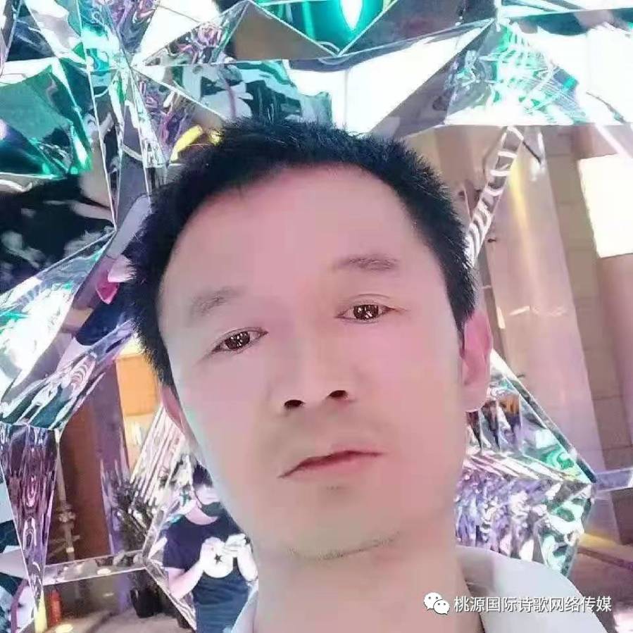 《月亮放在心上的伤》作者:亦诗【主播:悠闲】【桃源国际诗歌文化传媒】用声音传递温暖以诵读致敬人生♬（图10）