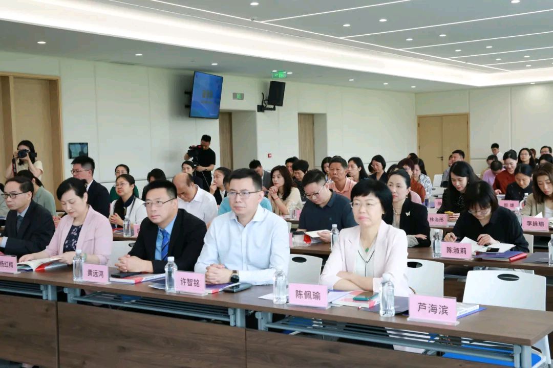 历史首部《粤港澳大湾区婚姻家事法律制度》亮相珠海（图16）