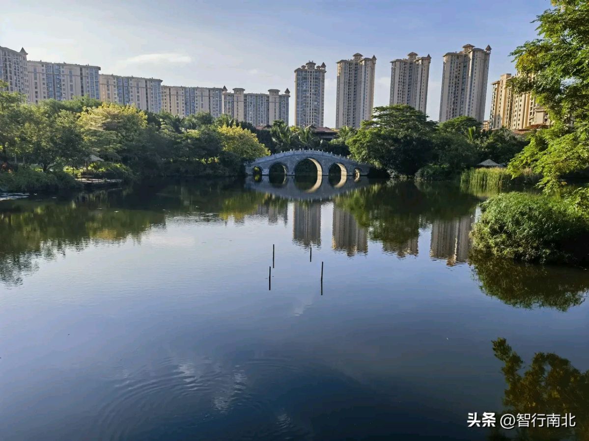 《静静的仙岭郡》作者:刘汉兴。朗读者:鲁冰花。[中国现代诗歌文化传媒]（图16）