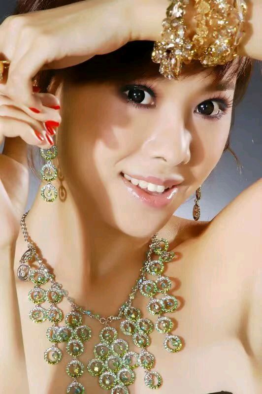【经典推荐春风芳华】鲁坡//芳华青翠竞风流[欣赏]（图9）