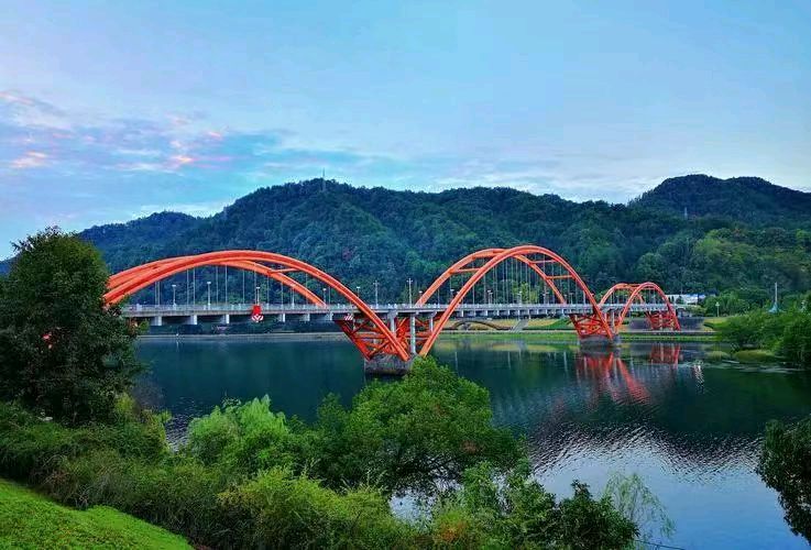 【荣耀中国】【小石调】恼煞人·漓江古东瀑布作者：崔言礼（图2）