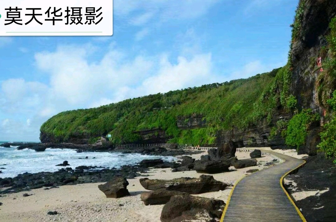 A.广西荔浦中学建校105周年乡友校友座谈会拾景∥B. 唐江.姚岚.莫天华.张七金.牛在坤.袁名中.晓言等文骚墨客唯美作品欣赏 ∥ 中国桂林都市漓江诗书画社微刊总(第155期)(图21)