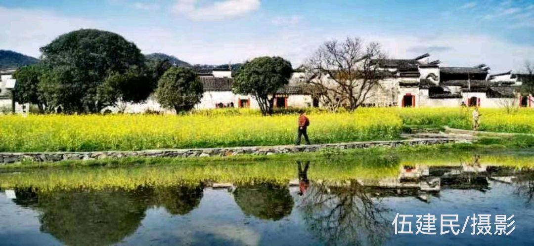 A.广西荔浦中学建校105周年乡友校友座谈会拾景∥B. 唐江.姚岚.莫天华.张七金.牛在坤.袁名中.晓言等文骚墨客唯美作品欣赏 ∥ 中国桂林都市漓江诗书画社微刊总(第155期)(图63)