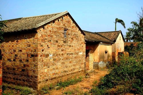 《老屋，我的思念》写在清明后‖作者:汪求明【主播:清泉】桃源国际诗歌文化传媒/用声音传递温暖以诵读致敬人生♬（图6）