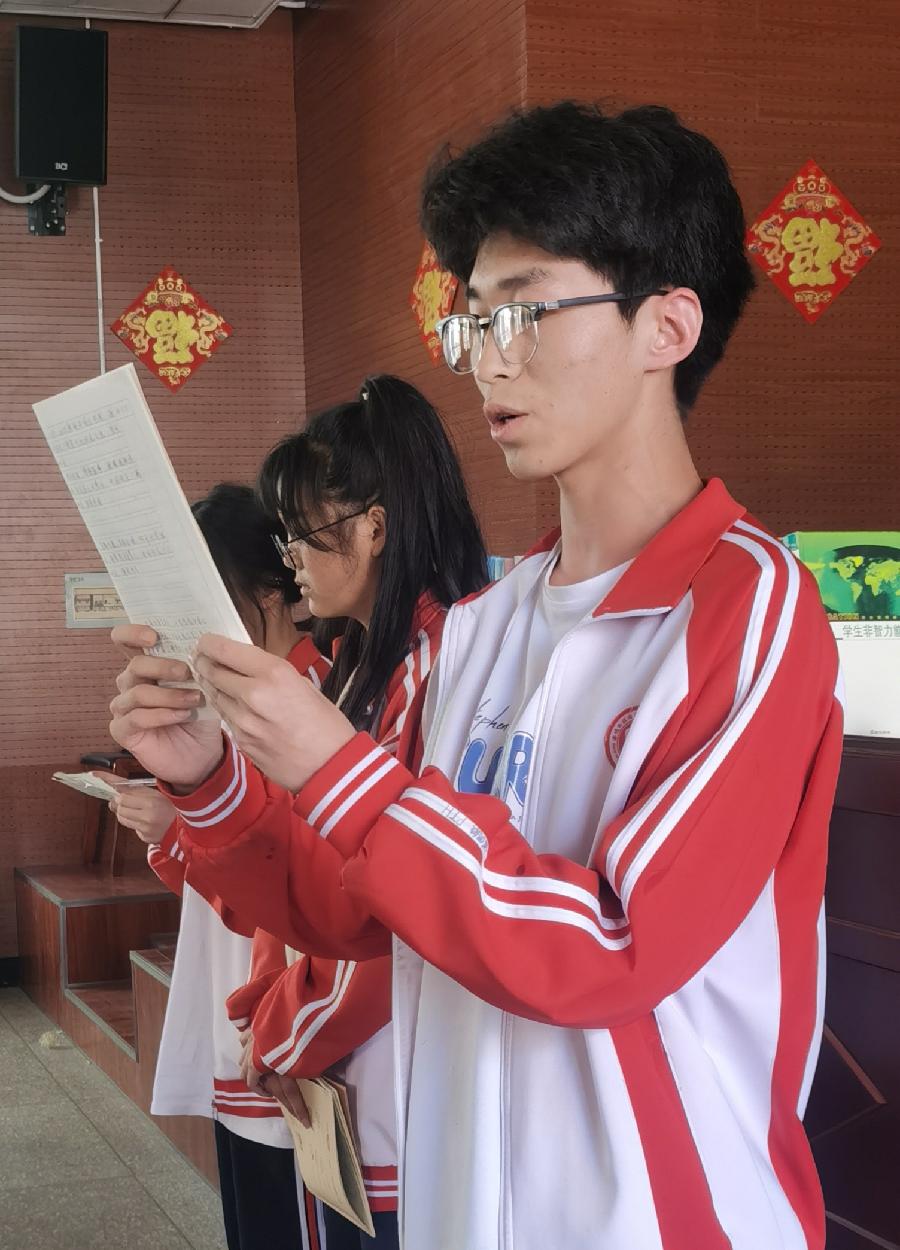 宣威六中麒麟分校高快作文之星王云龙：这里是中国（图3）