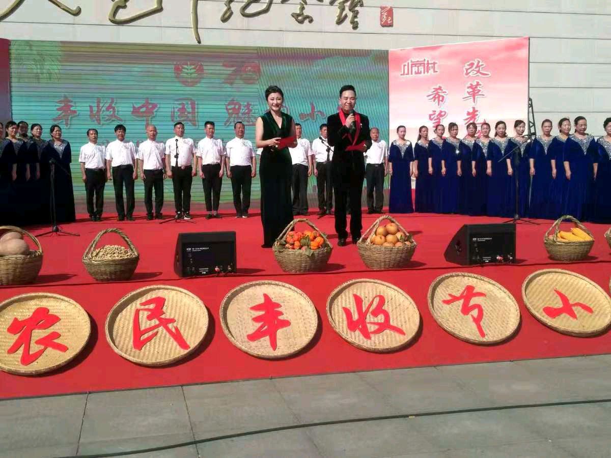 有这样一群“傻子”（图10）