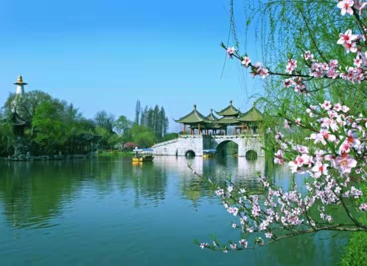《许峰诗歌研究院》诗词歌赋欣赏（图7）
