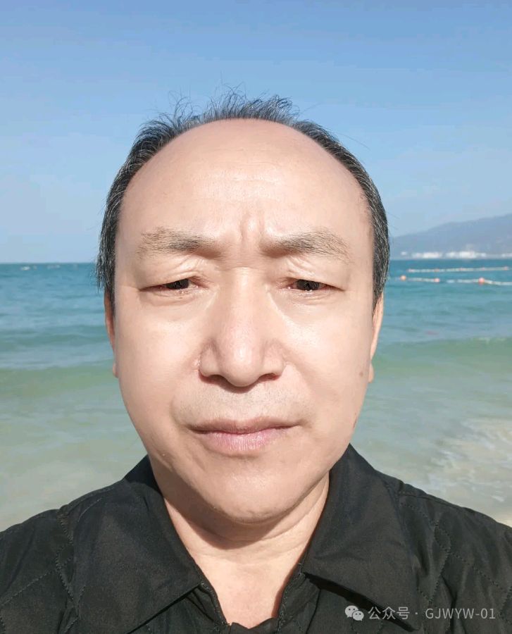 胡春生:《一顶军帽》 | 中国精英文艺（图2）