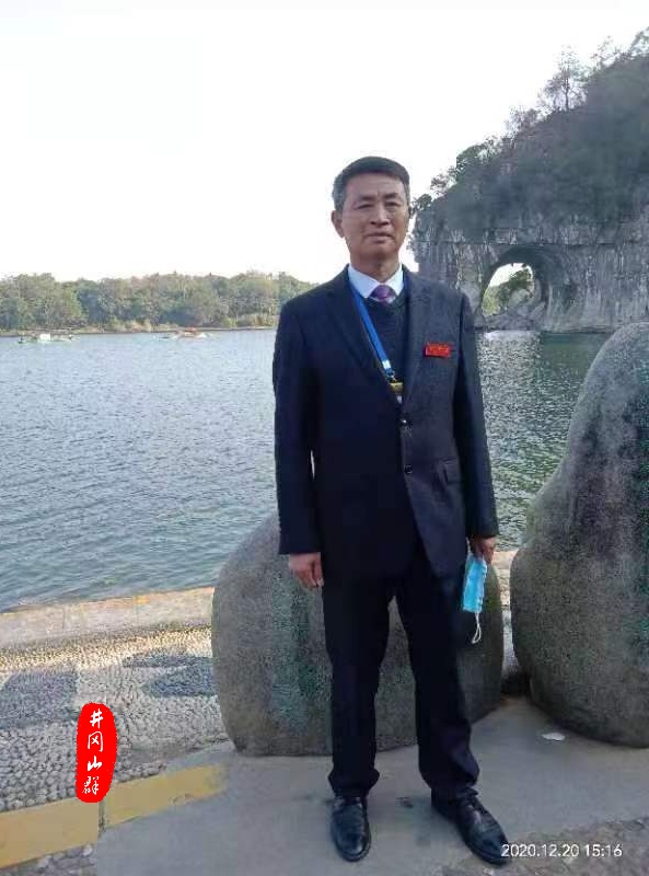 七律-遥想故乡(外一首)诗||白小文(图21)