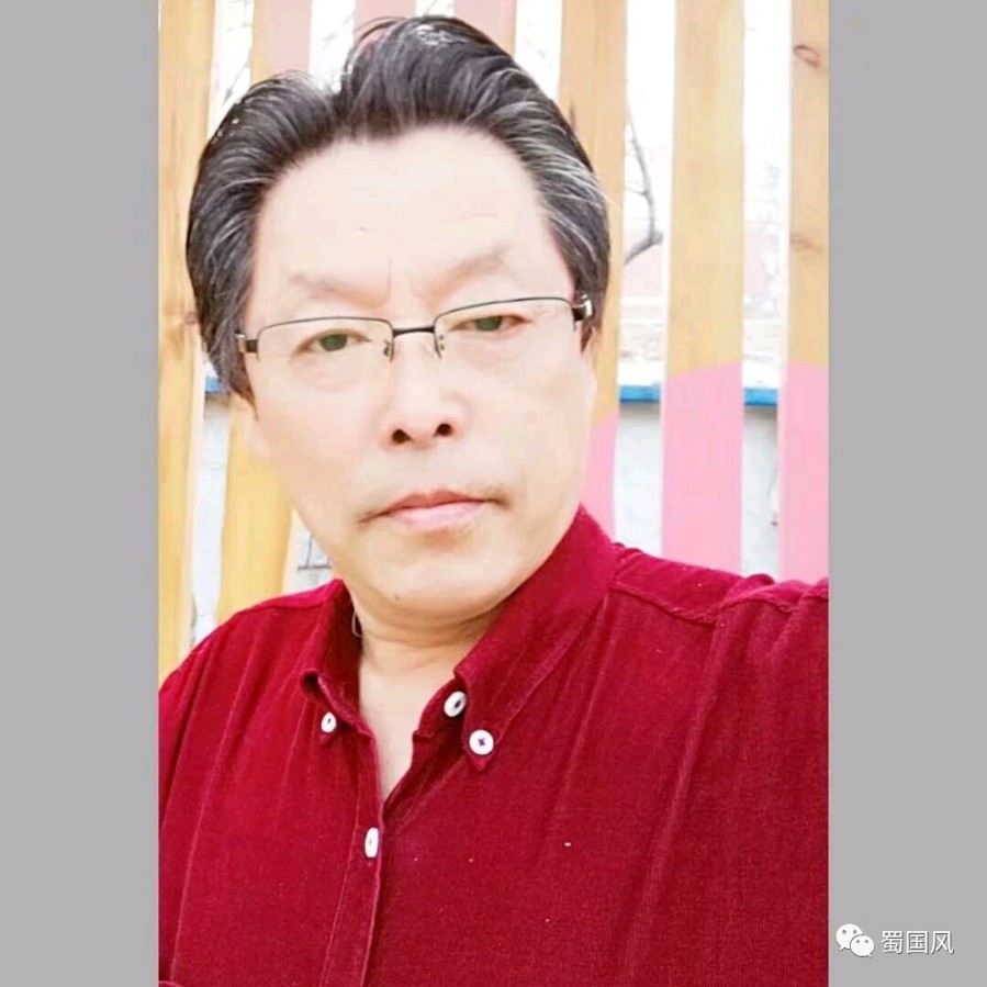 著名诗人绿岛诗评长明、阿丽朗诵黑马建雄发表于《凉山文学》作品《草原风情》