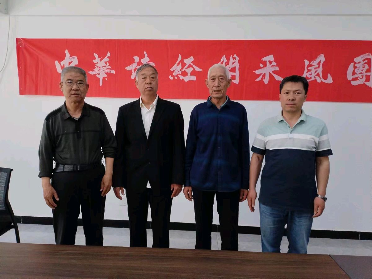 特刊：河间市恒泰家园社区携手中华诗经阁共同举办“迎五一贺神舟十八”楹联桌游活动（图4）