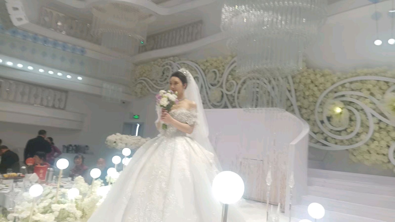 五一 吴立波与刘芳婚庆 陈建平（图3）