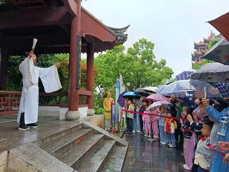 梦回太白,作者周智敏