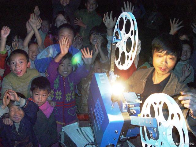 忆儿时看电影 文/大漠情怀（图2）