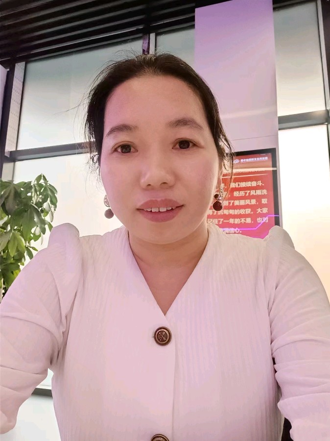 李海霞:民族散文家雷学刚新作《在水一方》出版(图4)