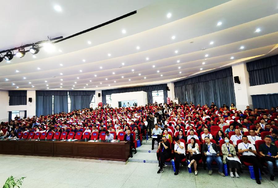 汤勇：做课堂改革的建设者——在北川课堂改革现场会暨“‘双减’背景下的课堂改进与质量提升”高峰论坛闭幕式上的报告（图2）