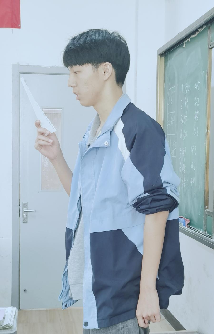 南方学校高快作文之星(1)武唐玉:星火燃起的青春(图3)
