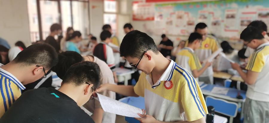 中国科技大学合作校锦弘中学高快作文之星（1）朱浩然：倚泱泱华夏大国，自信自强我少年郎（图4）