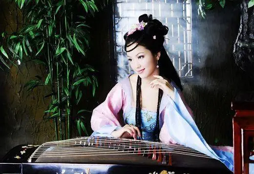 欣赏春晓老师散文.琵琶断弦为谁弹(图7)