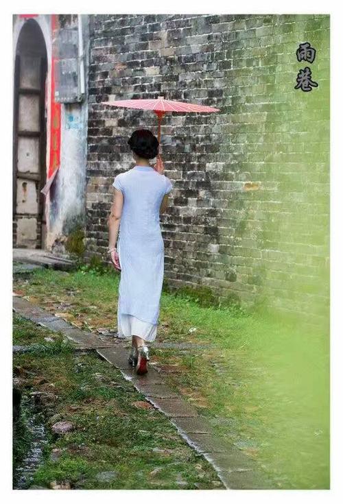 【美诗赏评】丁香姑娘 文/水云间