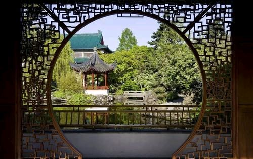 亚洲诗艺《梁雯.王佐臣中英文作品》特刊(图11)