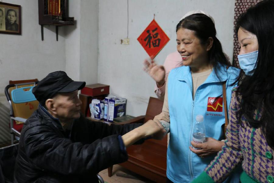 陪医计划暖人心 八旬老人感情深（图4）