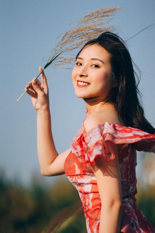 【美诗赏评】七律•神州夏情美 (36首) 文/画屏墨语(图8)