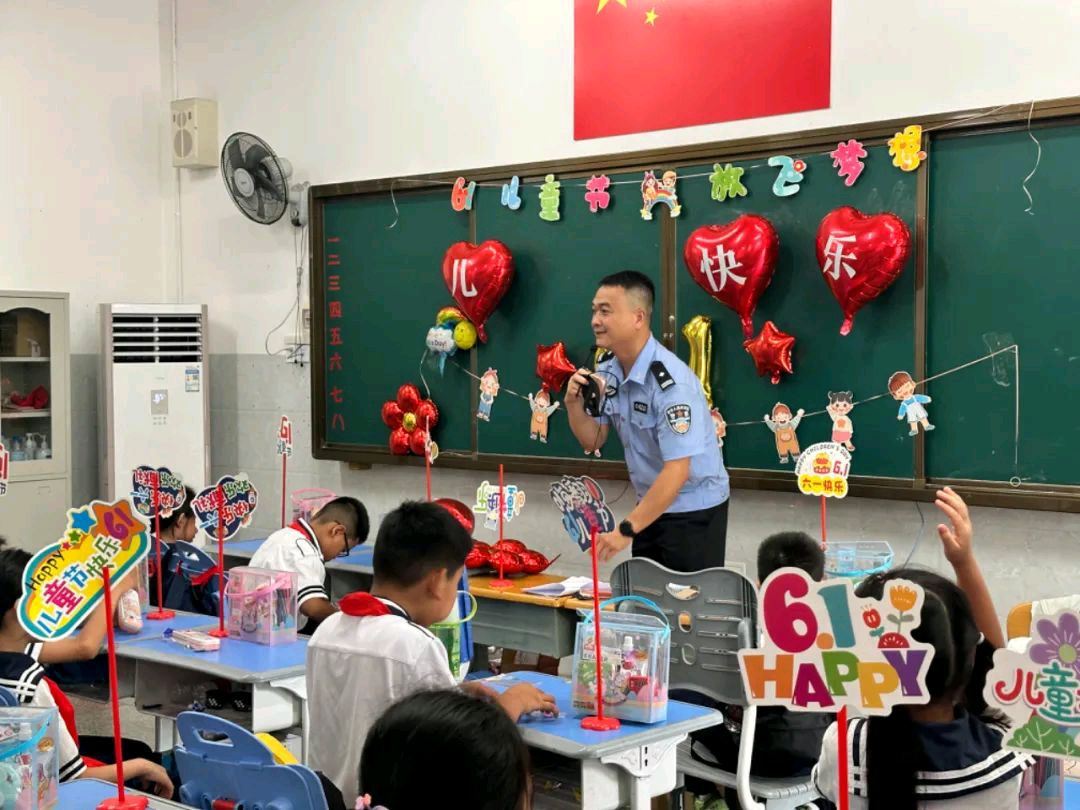 【允美教育】“红领巾 爱祖国”——西双版纳州允景洪小学示范性入队仪式暨少先队主题队日活动（图37）