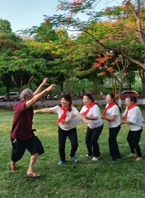 七律.“六一”快乐 作者/卓顺贵（图3）