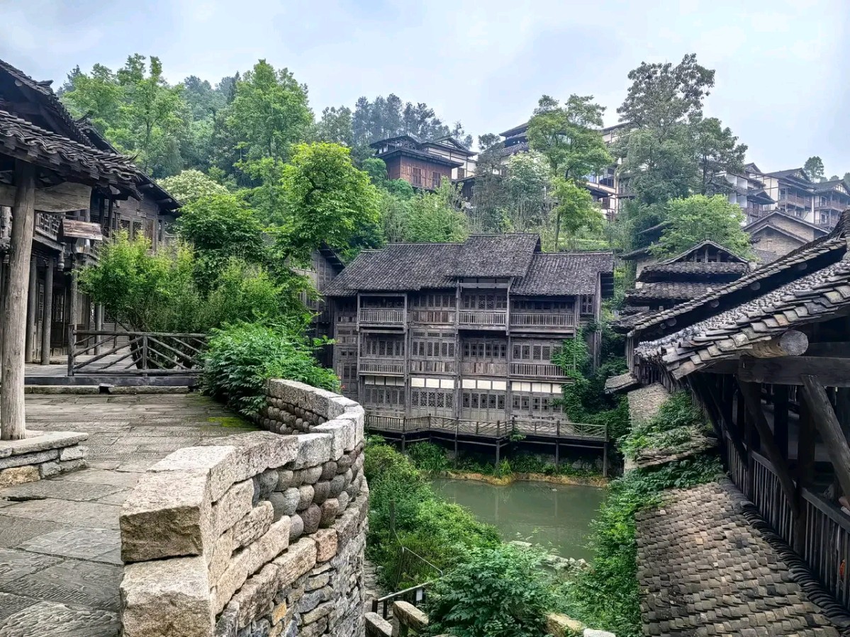 《现代诗人古诗七律二首》作者:刘文波 配乐:《诗画音乐》 [中国现代诗歌文化传媒]（图8）