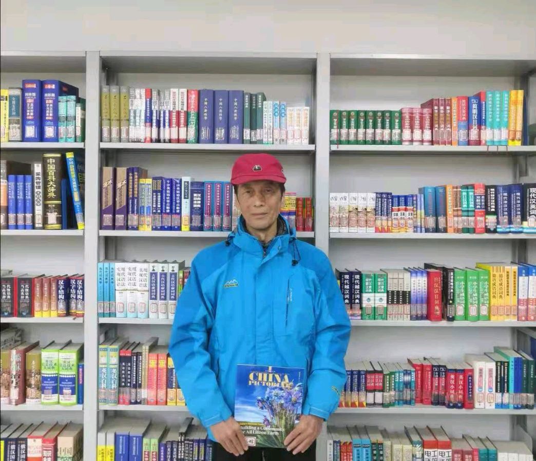 荐赏：盲人//作者：李兴友//《现代文学》开始征稿//都市头条（图5）