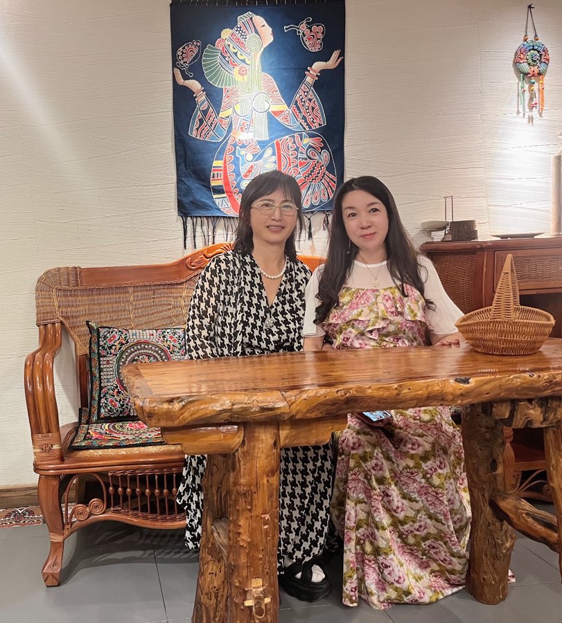 相聚青城，探讨中美诗歌文化-【美国头条】天下诗歌联盟【世界诗人名人展】（特刊）（图56）