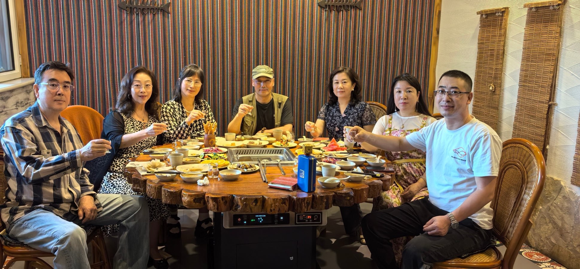 相聚青城，探讨中美诗歌文化-【美国头条】天下诗歌联盟【世界诗人名人展】（特刊）（图86）