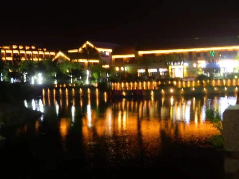 日照夜市的灯火 图文／张宏 主编／段昭 京津沪头条（图7）