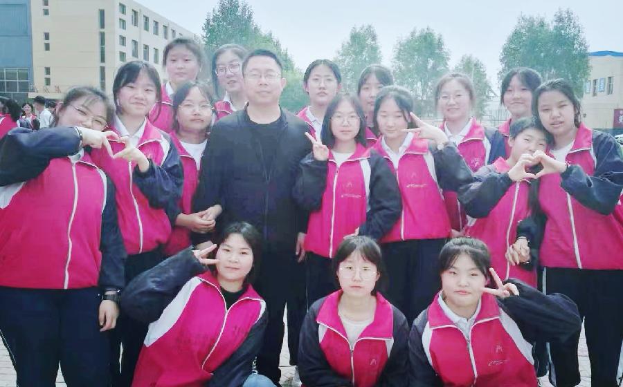张海峰、薛美丽、王佩佩、张美青：教学教学，教会自学——读孟国泰《大众教育学》有感