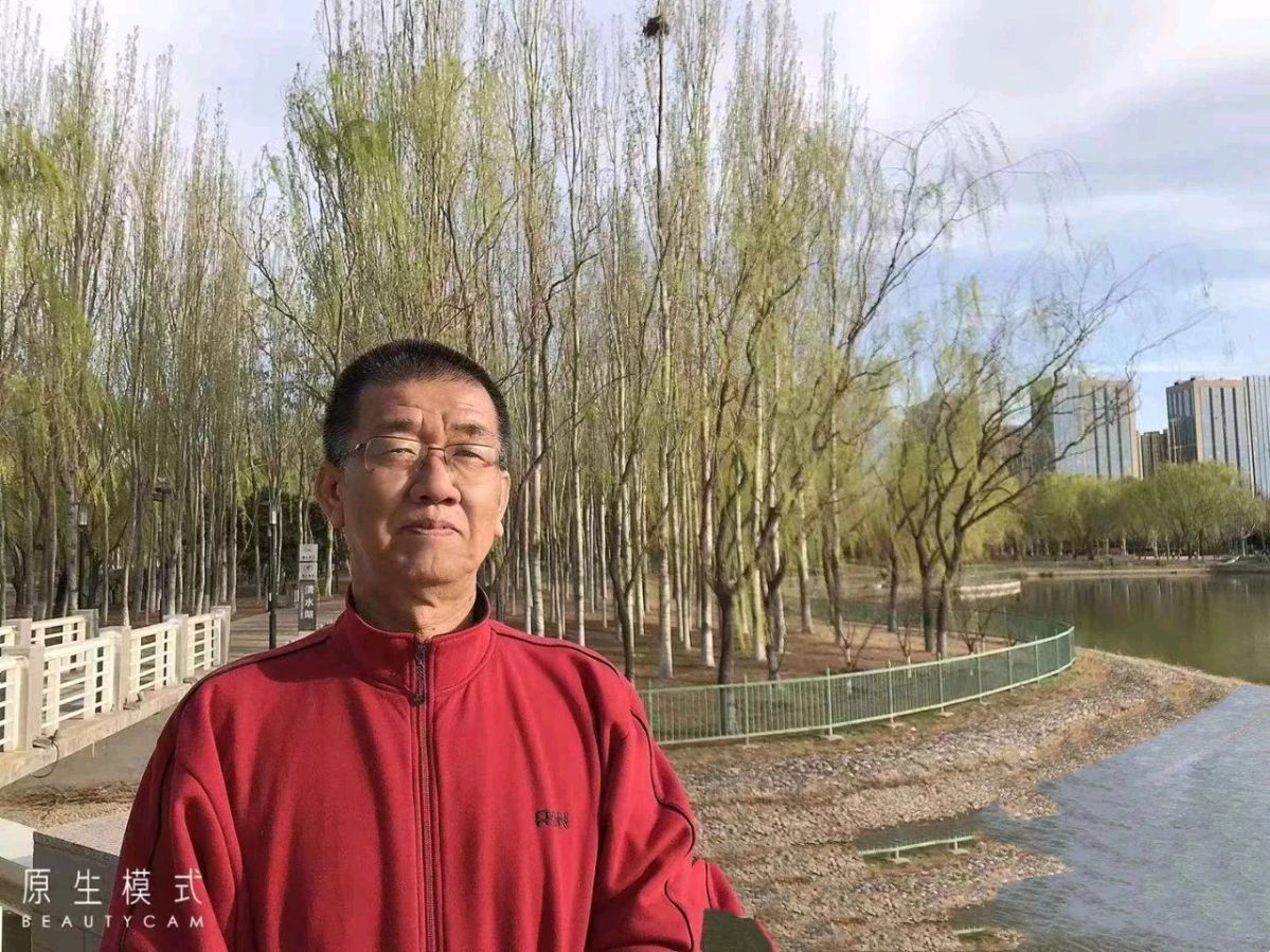 聆听 ‖ 泰山朗诵电影《有一个地方叫石河子》故事导读 编剧/闫成 配乐合成/弘华（图2）