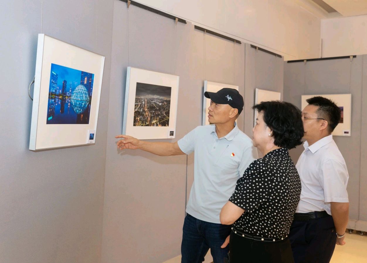 鹏城七月红“最美湾区”风光摄影展开幕（图3）