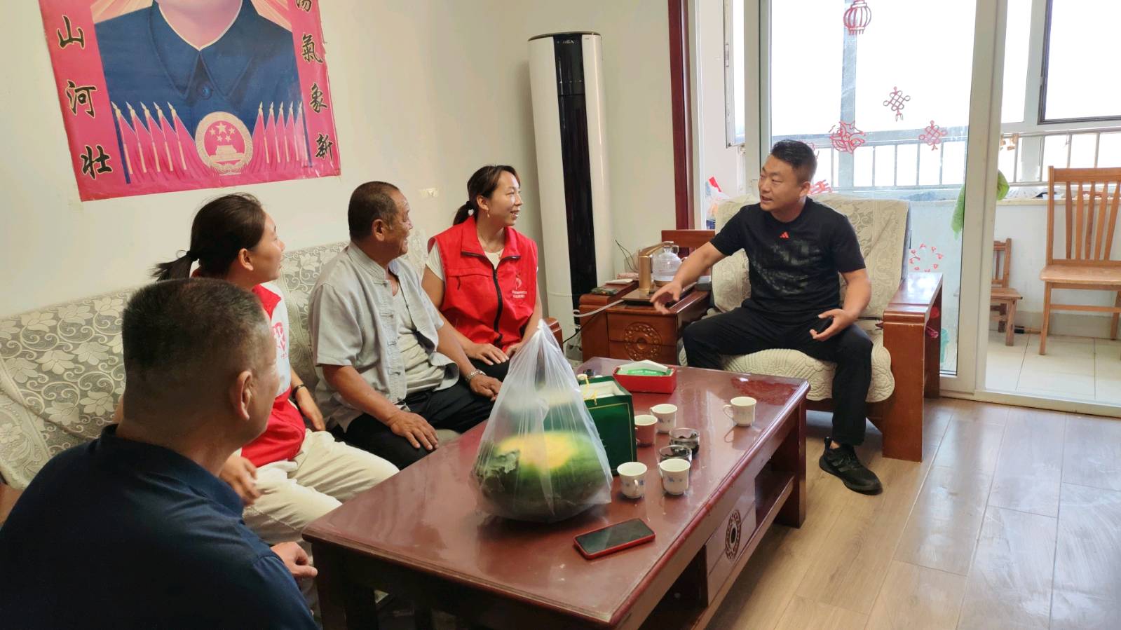 红心向党迎七一，走访慰问老党员（图4）
