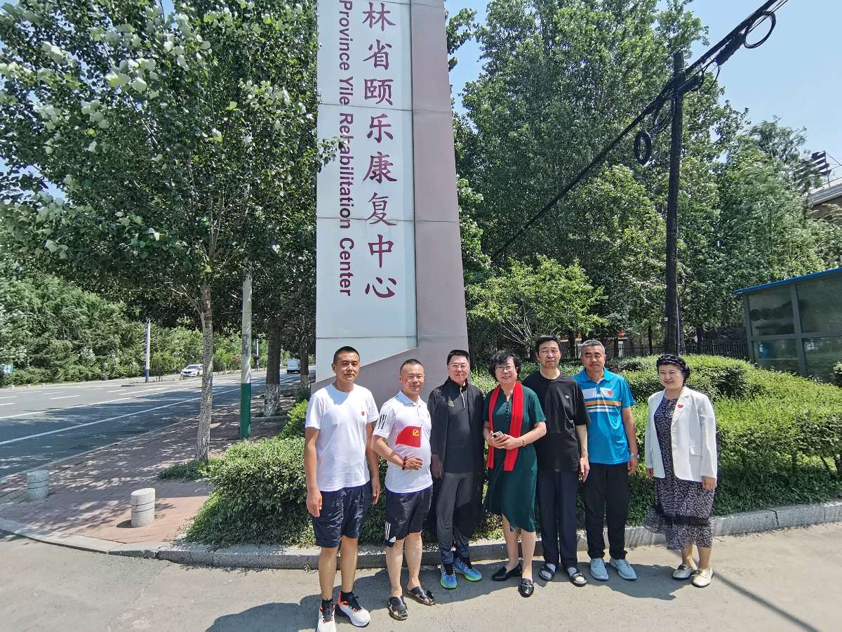 “永远跟党走，唱响中国梦”红歌会完美落幕