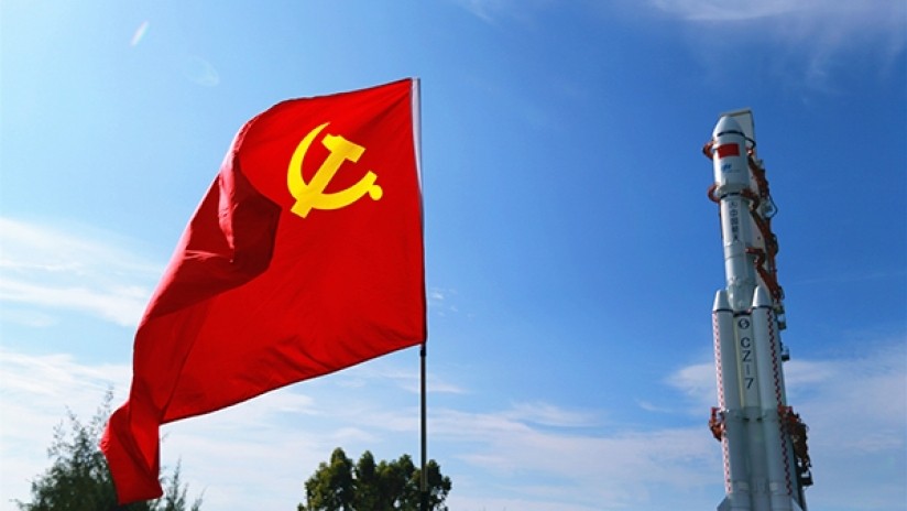 聆听 ‖ 杨秀辉朗诵《百年颂歌》作者/静水流深（图13）