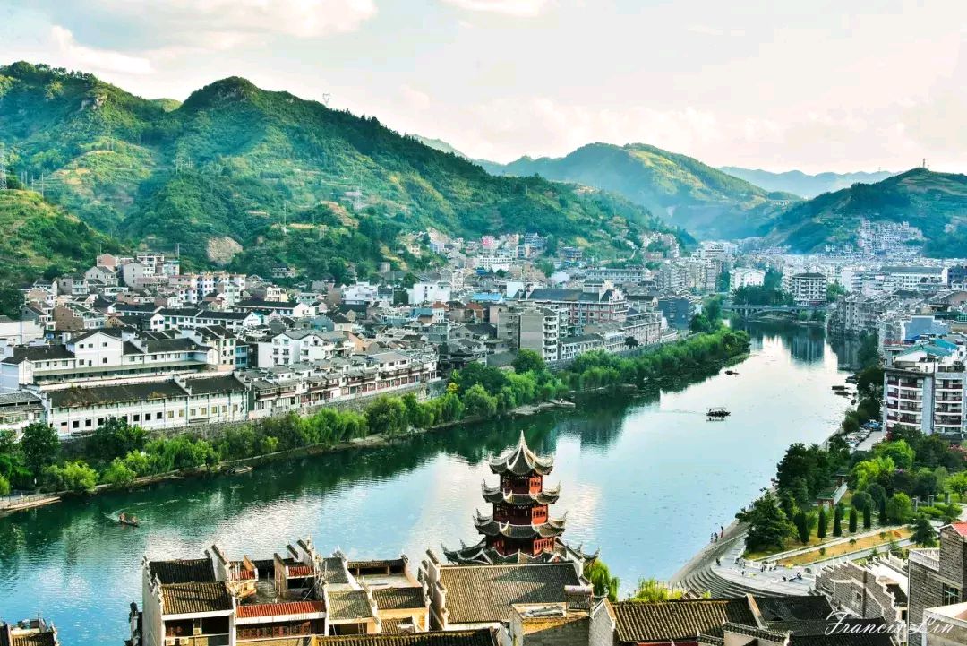 《诗人刘文波古诗七律鉴赏》作者:刘文波 配乐:《诗画音乐》 [中国现代诗歌文化传媒]（图7）