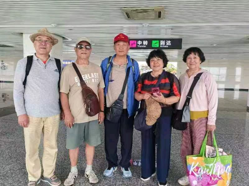 闫三堂在万米高空抢救石家庄心脏病患者(图2)