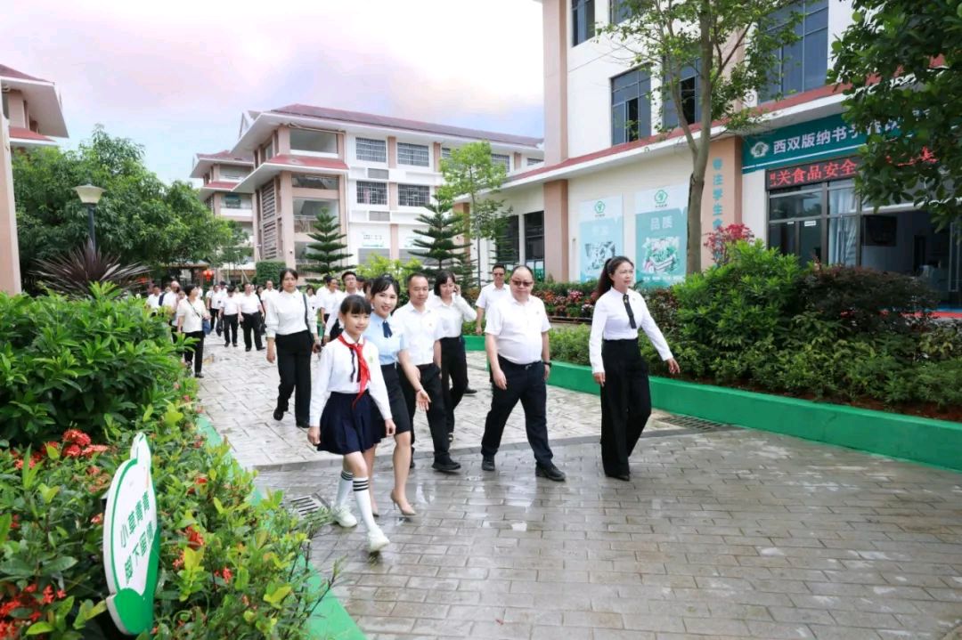 【允美教育集团】聚焦“大思政” 育人德为先——西双版纳州允景洪小学万达校区党建现场（图2）
