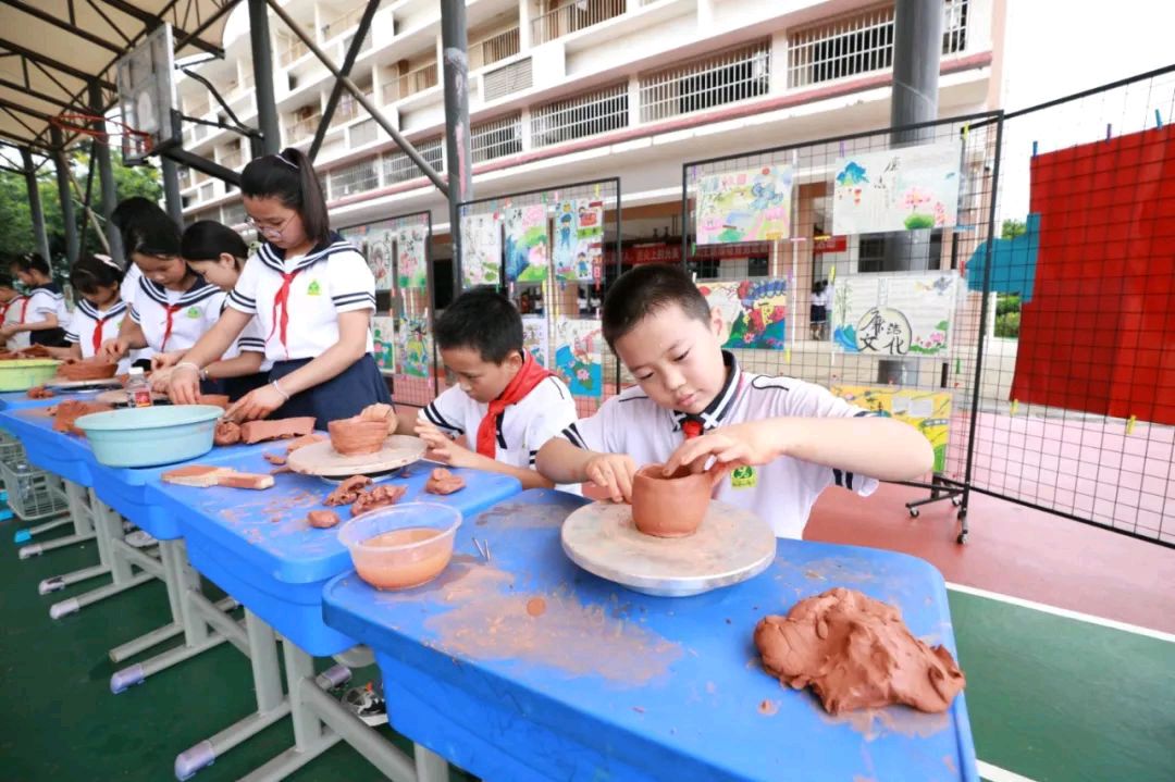 【允美教育集团】聚焦“大思政” 育人德为先——西双版纳州允景洪小学万达校区党建现场（图21）