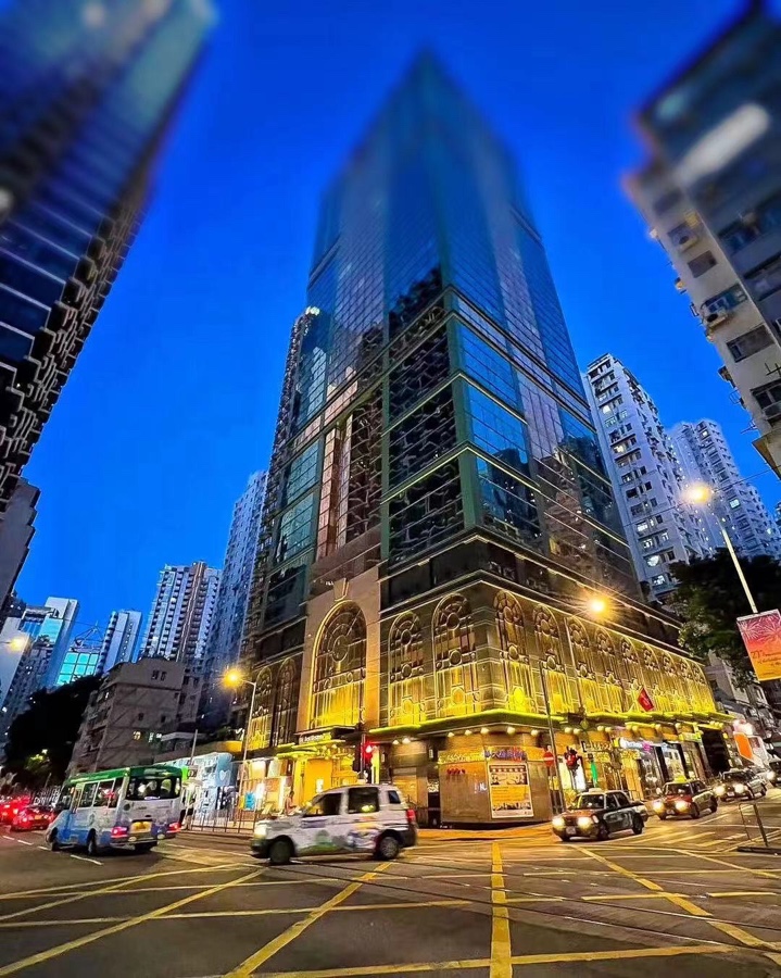 今夜美辰｜摄影:黃啟榉(香港)配诗:夏智定(香港)