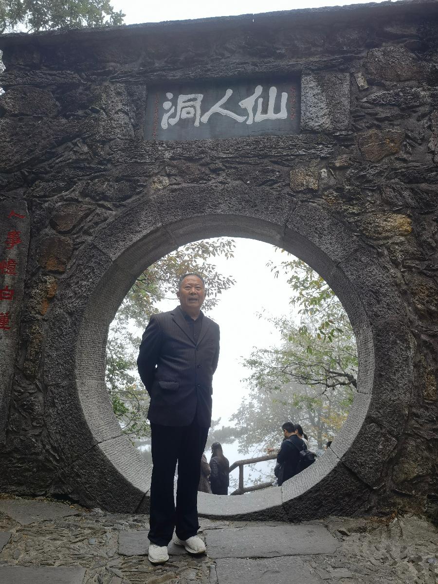 【中华好诗词】分享（江苏南京）优秀诗人方少春老师《五律·咏梅》六首请欣赏（图7）