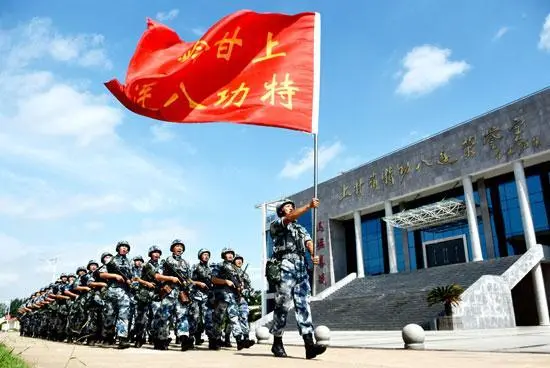 聆听 ‖ 黎琴朗诵《战旗》作者/刘伙力（图6）